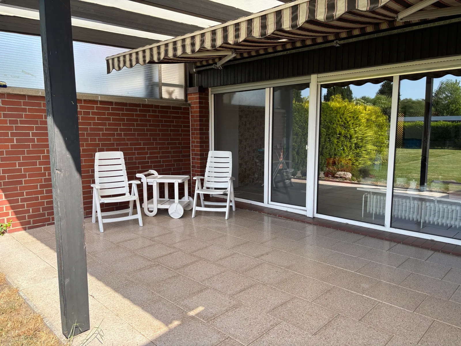 Terrasse mit Markise
