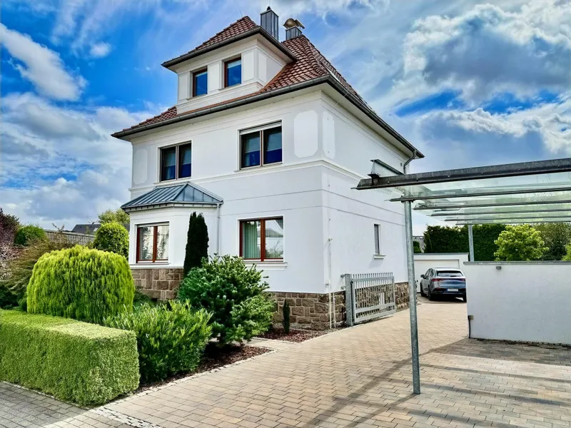 Straßenansicht Ursprungshaus