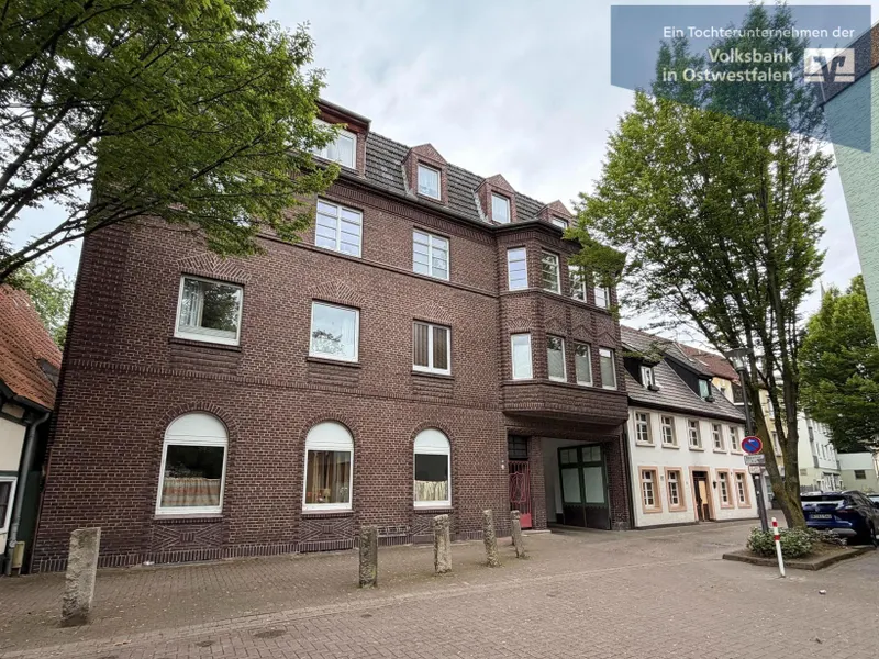 Hausfront mit Eingang