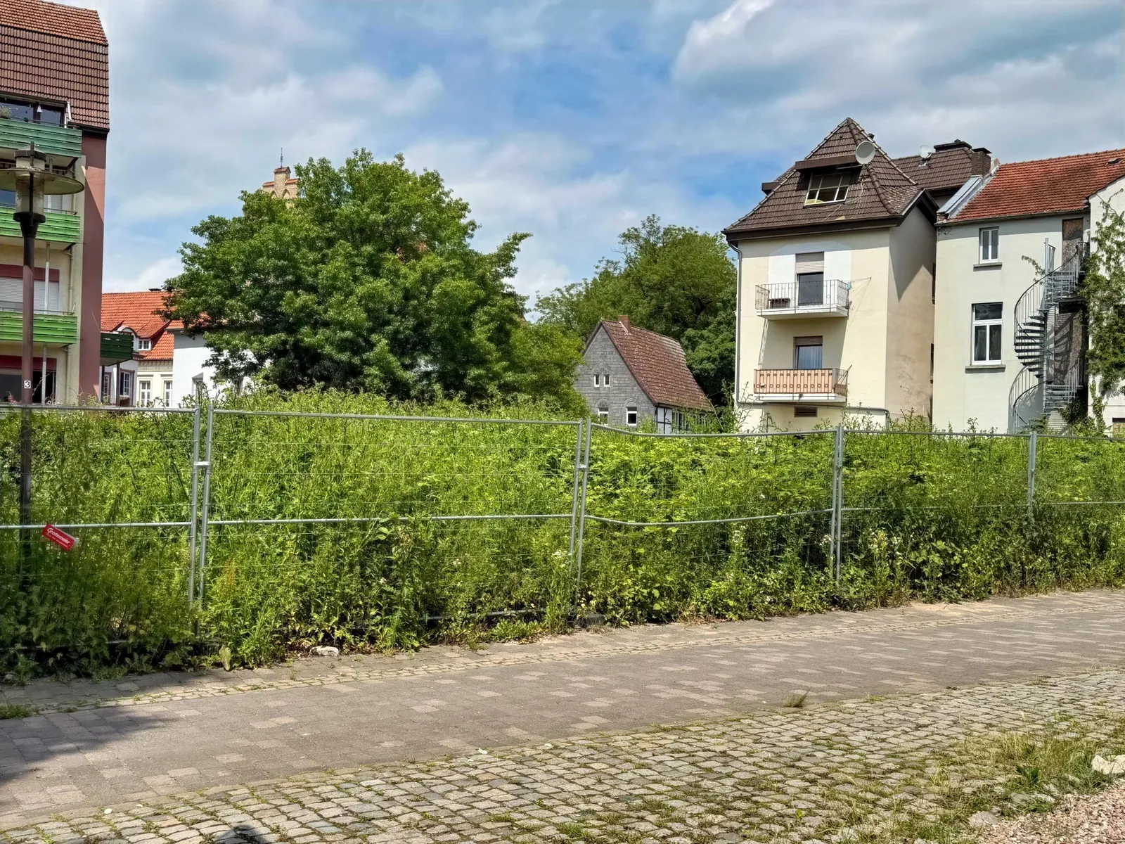 Grundstück