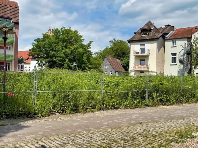 Grundstück
