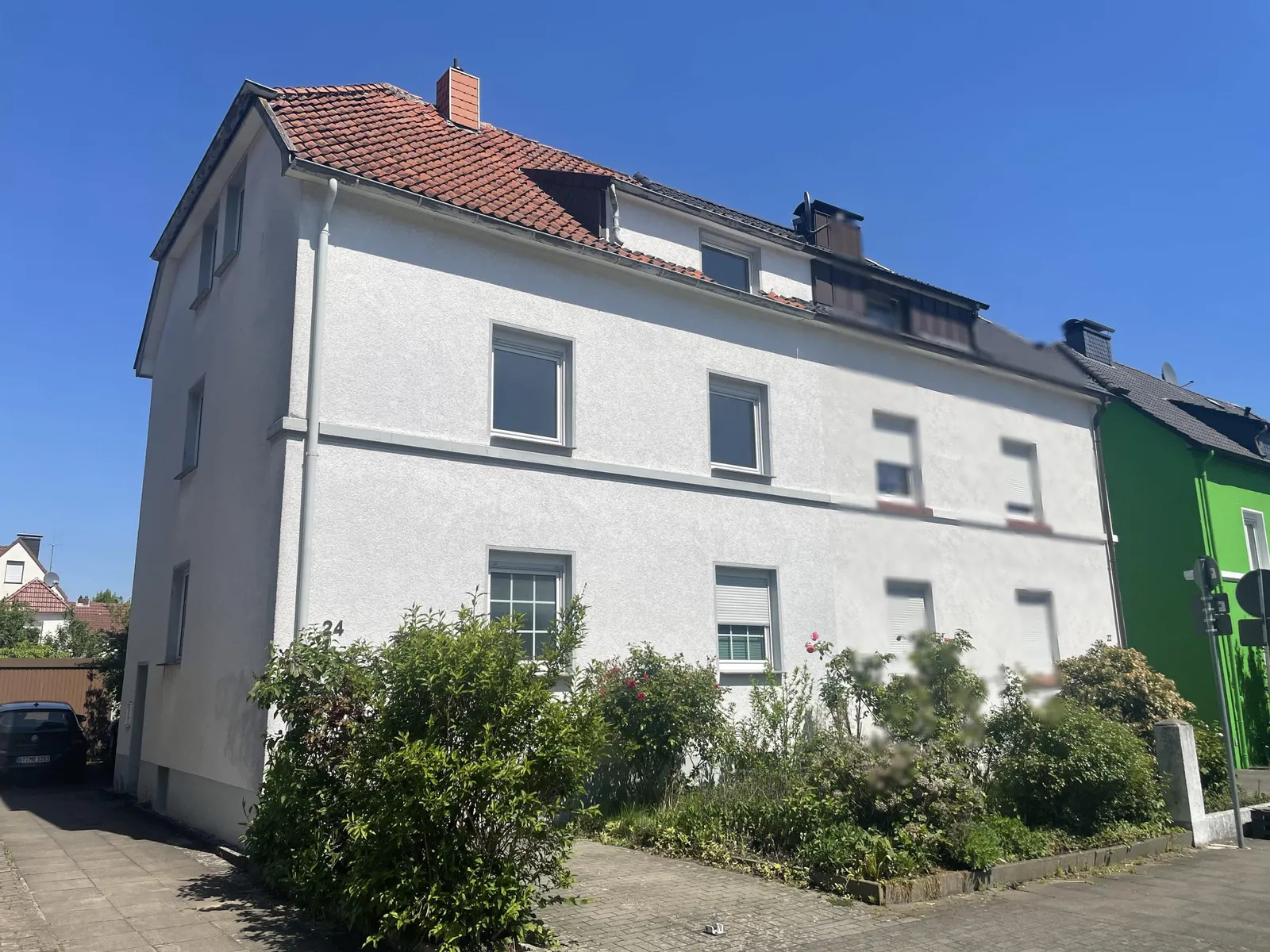 Wohnhaus mit 3 Einheiten