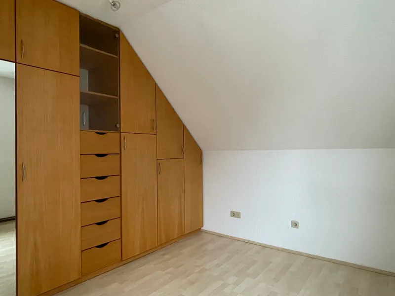 Einbauschrank Dachgeschoss