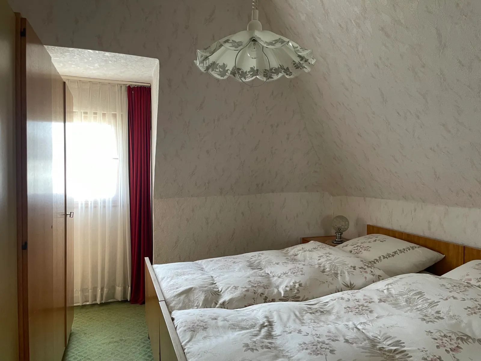 Zimmer 1 Dachgeschoss