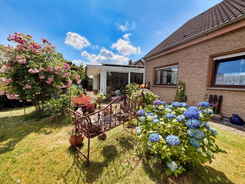 Blick zum Wintergarten