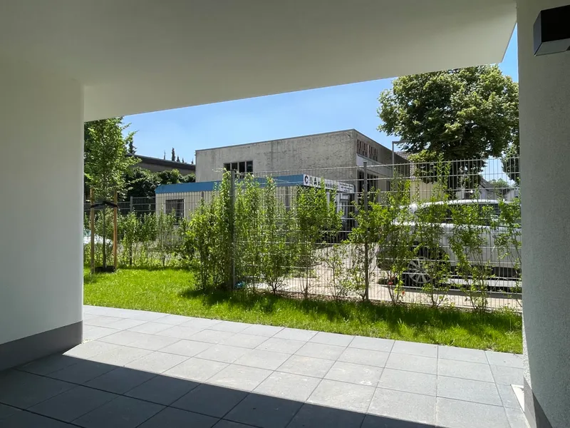Terrasse und Garten