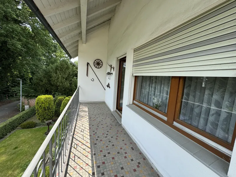 Balkon, OG