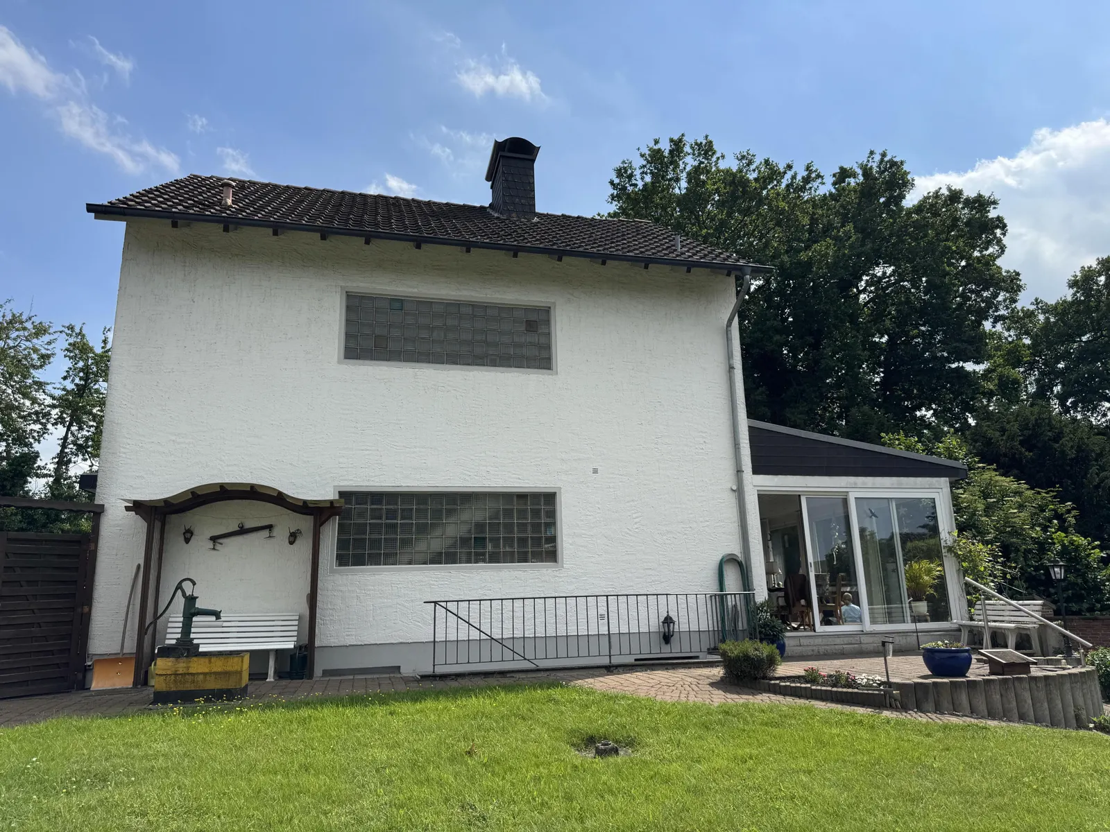 Nordansicht mit Wintergarten