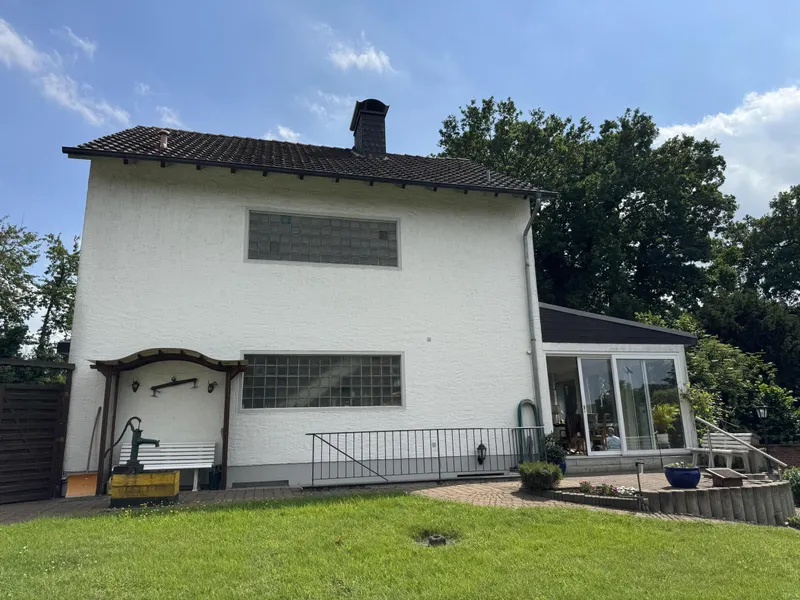 Nordansicht mit Wintergarten