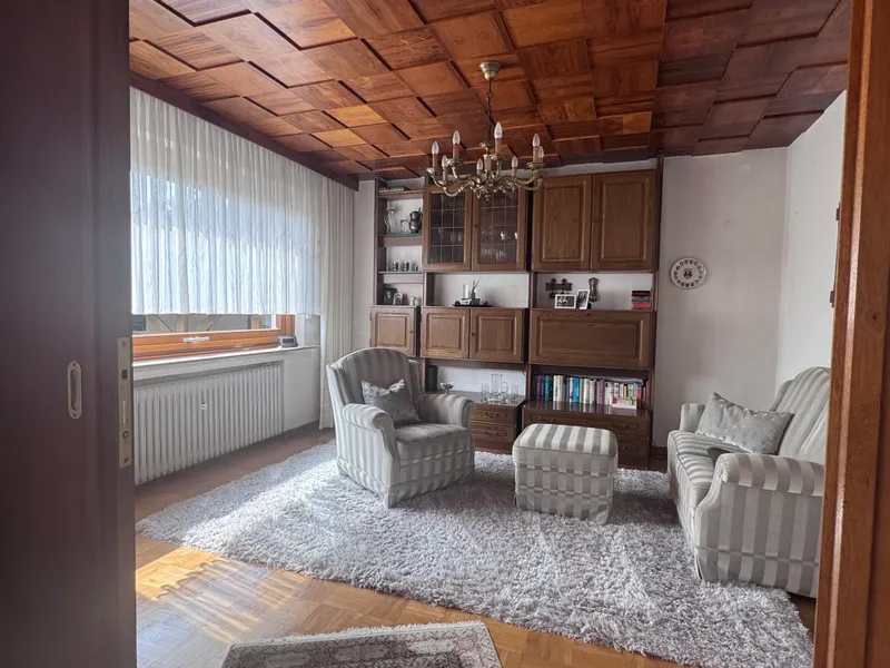Wohnbereich/mögl. Schlafzimmer