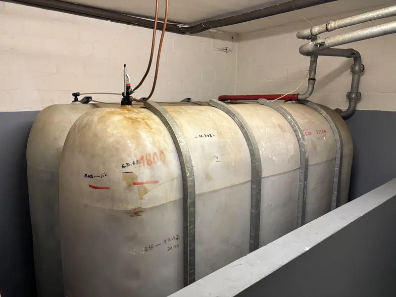 Öl-Tanks
