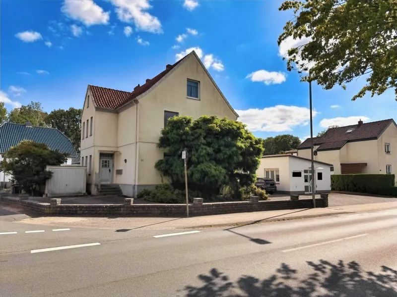 Außenansicht - Eingang MFH