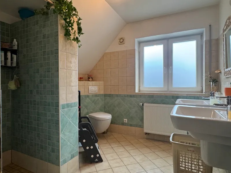 Bad mit Dusche