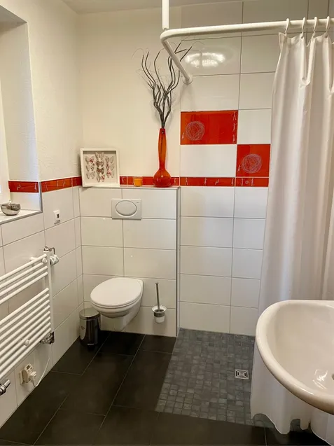 G-WC mit Dusche