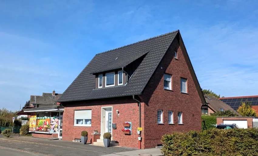 Strassenansicht EFH