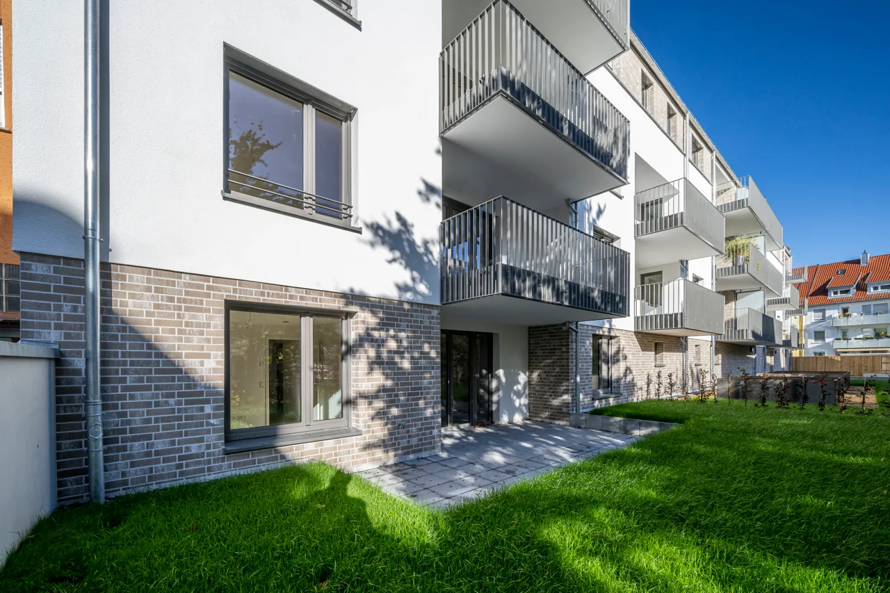 Stuttgart BadCannstatt Wohnen direkt am Neckar Wüstenrot Haus und