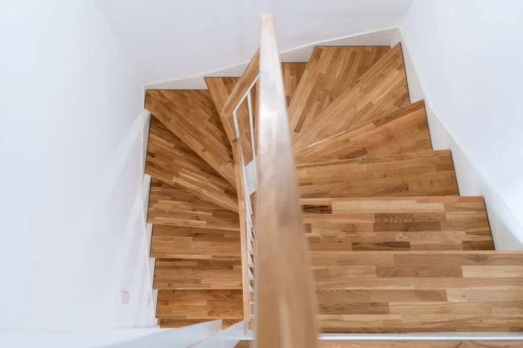 Parkett  im Treppenhaus