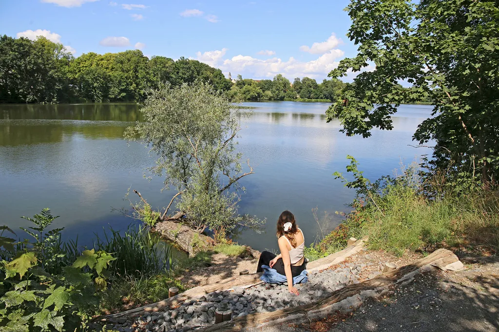 header-bildlexikon-leipzig_18-Leipzig-Auensee-BILDLEXIKON-LEIPZIG-Stadtgeschichte-Foto_Original (kommerz. Nutzung)_c6331121_