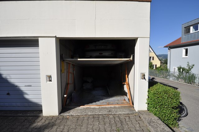 Garage mit zwei Duplexparkern