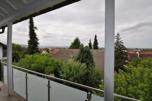 Blick vom überdachten Balkon nach Westen