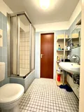 Badezimmer für beide Seiten
