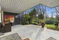 Terrasse mit Gemeinschaftsgarten