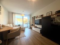 Wohnzimmer mit Küche