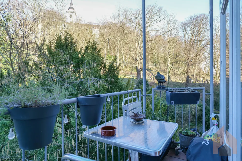 Balkon mit Blick auf den Michaelsberg