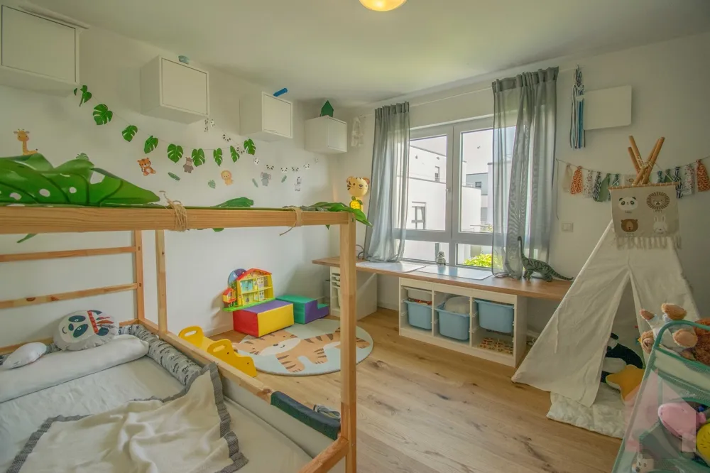 OG I Kinderzimmer 1