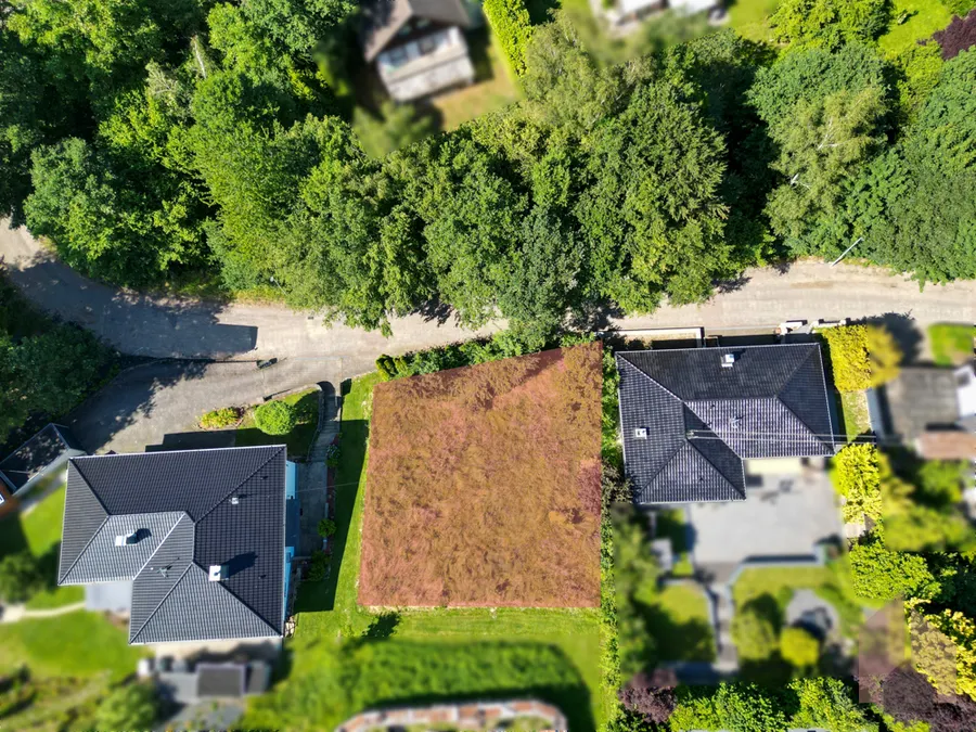Grundstück