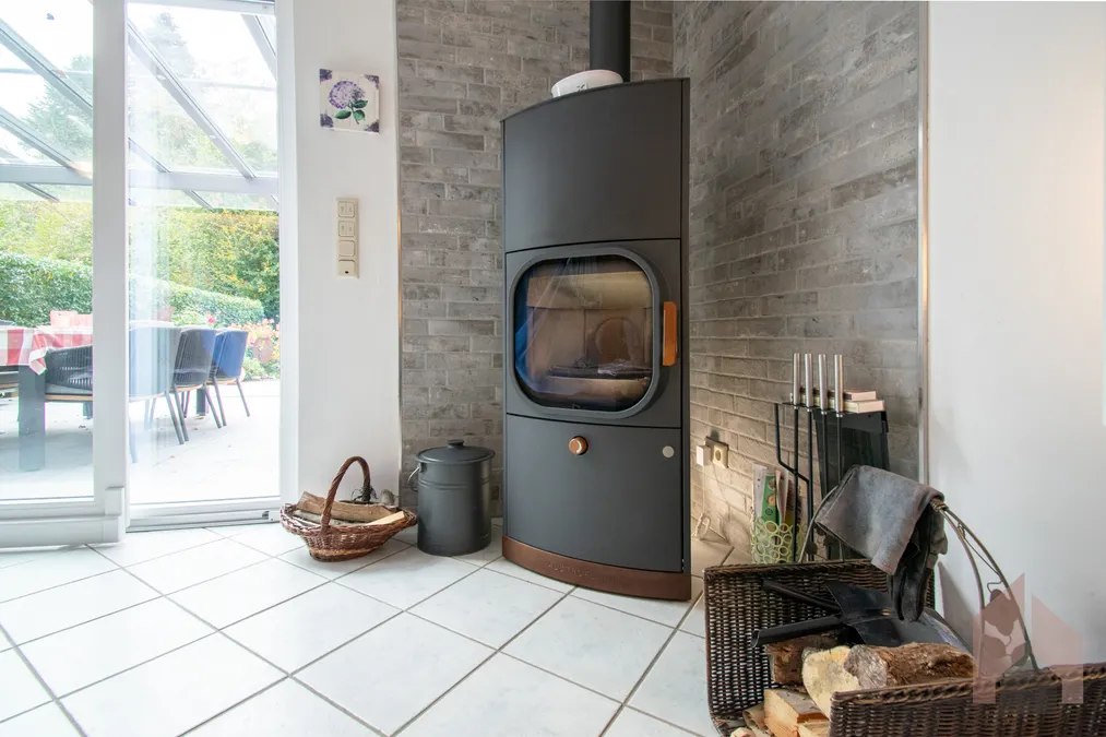 EG I Kamin
