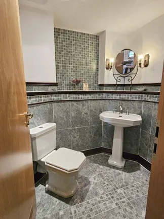 Gäste-WC OG