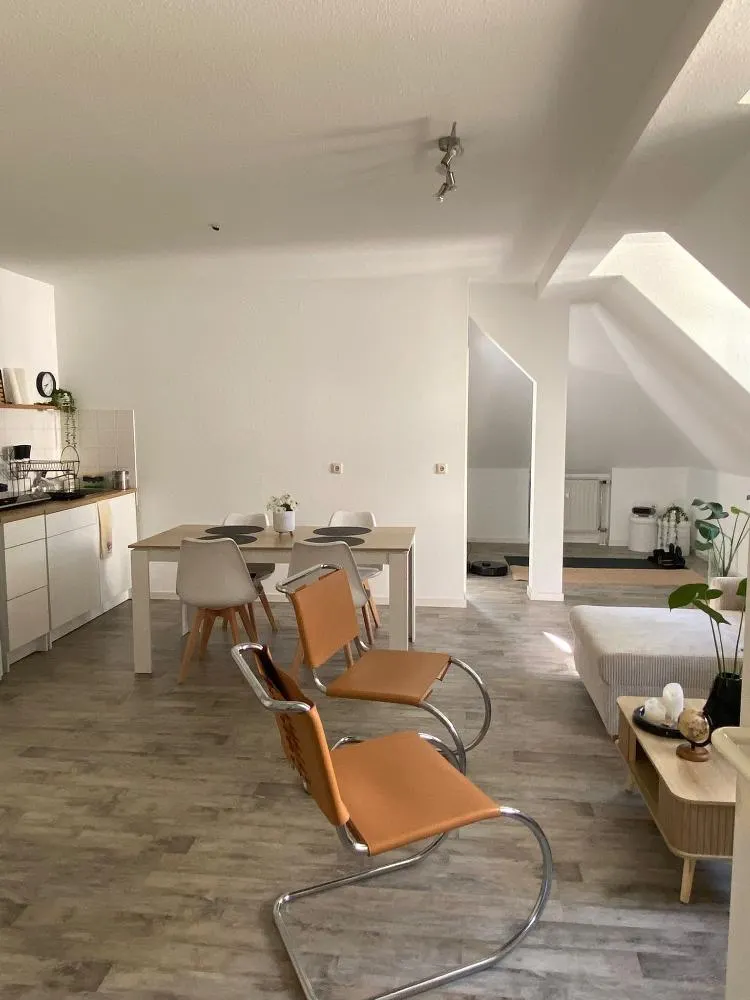 *** Wohnen in der Innenstadt ! *** Helle 2-Zi-DG-Whg mit Loftcharakter in Lüdenscheid - Foto 2