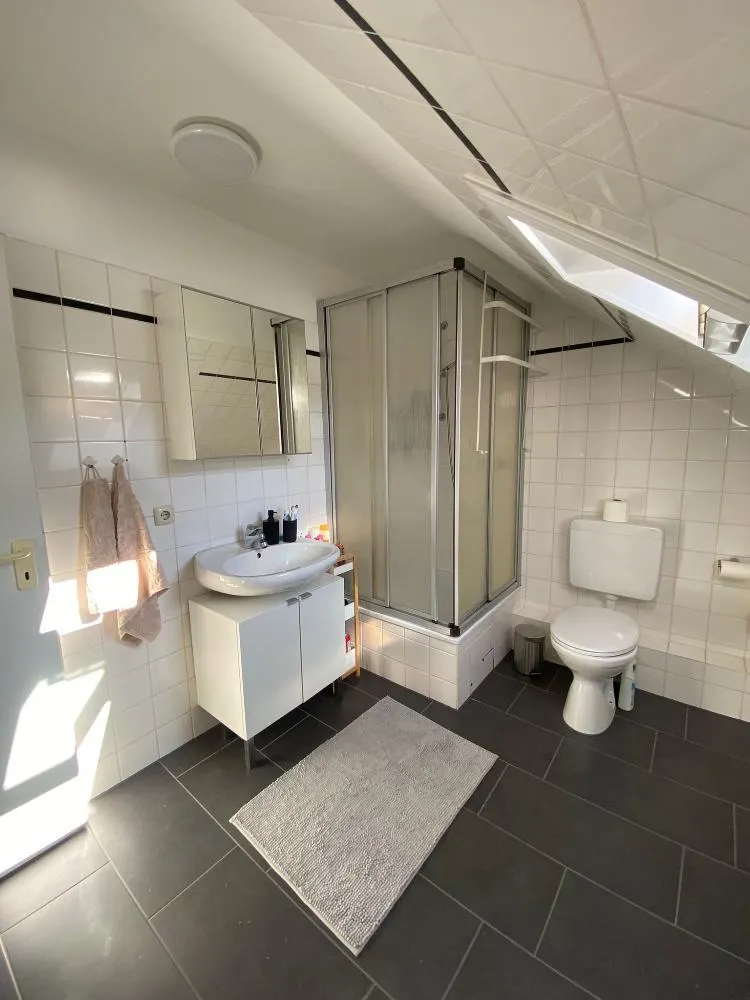 *** Wohnen in der Innenstadt ! *** Helle 2-Zi-DG-Whg mit Loftcharakter in Lüdenscheid - Foto 4