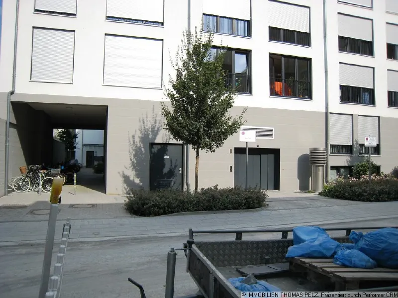 Exquisite Wohnung als Stadhaus mit TG, Terrasse u. Balkon