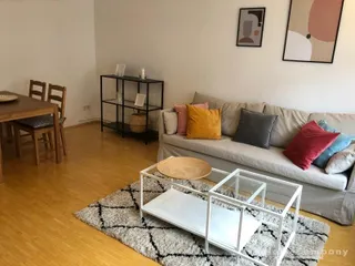 3 Zi Whg, möbliert, 2. OG, mit Balkon. In guter Lage im Östlichen Ringgebiet.