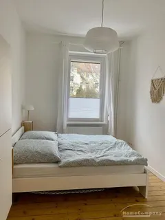 Schöne, neu eingerichtete 2 Zi.-Wohnung, 2. OG.