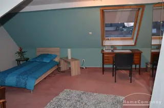 1 möbliertes Zimmer in 2er Wohnetage mit 1 Herrn, Küche-Bad + Gemeinschafszimmer