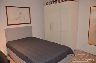 Schöne 1 Zi.Whg., möbliert, 3. OG, mit Balkon.