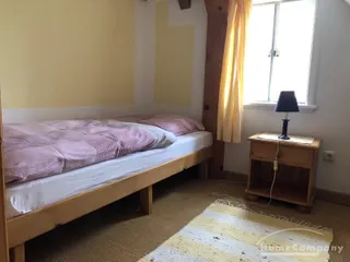Schöne 2 Zi.Whg., möbl.