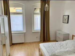2 Zi.Whg., 1. OG, möbliert.