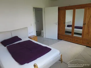 2 Zi.Whg., möbliert, EG, mit eigener Terrasse.