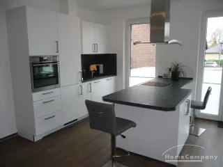 2 Zi.Whg., möbliert, 1. OG mit Balkon