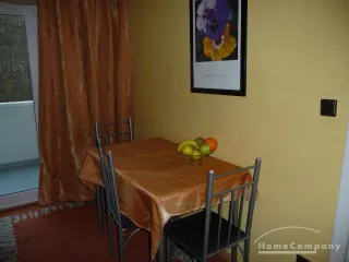 2 Zi.Whg, möbliert + saniert, Balkon Einbauküche  Miete  850,-€ monatlich Pauschalmiete.