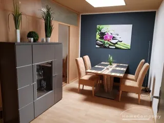 Sehr schöne 3 Zi.-Whg., möbliert. Mit Balkon.