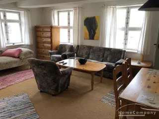 Schöne 2 Zi.Whg., möbl.