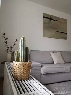 2 Zi. Whg. möbliert, mit Balkon.