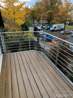 2 Zi.Whg., möbliert, mit Balkon.