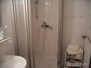 Schöne 2 Zi.Whg., möbl.