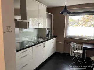 Schöne 2 Zi.-Wohnung mit Balkon, 1. OG. In ruhiger, guter Lage.